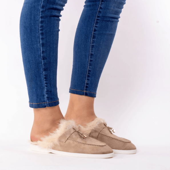 mule en beige fumé fourure blonde