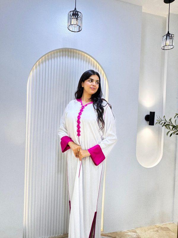 jellaba tasnim blanche fushia